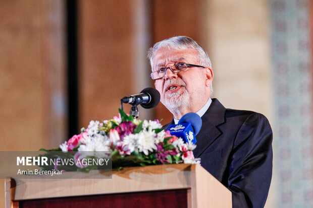 وزیر میراث فرهنگی: بروکراسی مانع جدی توسعه گردشگری است