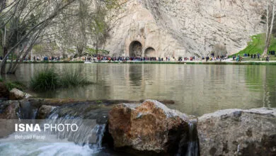 همزیستی آب و سنگ در تاق بستان از زمان باستان وجود داشته است همزیستی آب و سنگ در تاق بستان از زمان باستان وجود داشته است