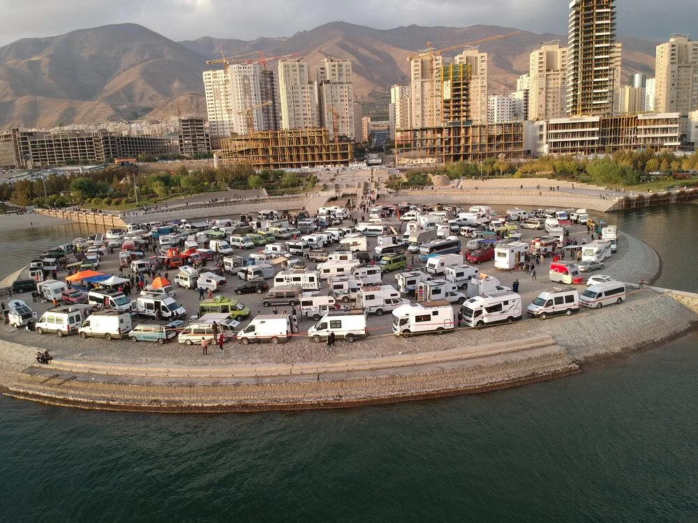 خودروهای مسافرتی در تبریز جمع می‌شوند